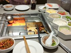 -海底捞火锅(新松江路生日主题店)