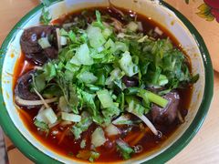 -拈签一笑黄牛肉辣卤串串