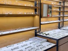 -罗伯特眼镜·蔡司官方授权(罗湖国贸店)