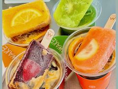 -M Stand(上海人民广场来福士店)