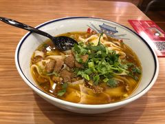 传统招牌猪肉面-顺溜·手工刀削面·黑金店(铜锣湾店)