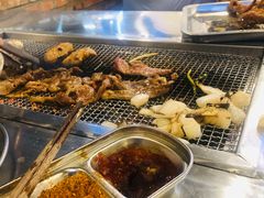 -马路牙子烧烤音乐酒馆(望京店)