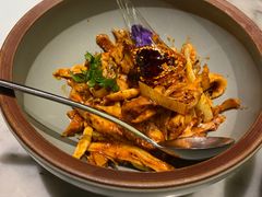敲糖棒棒鸡-辛香汇·现炒川菜(淮海路百盛店)