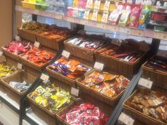 -来伊份1038(新村路三店)