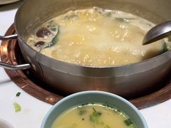 -洪氏嗨捞·猪肚鸡火锅(阳光天地店)