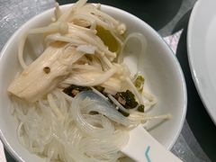 -姚姚酸菜鱼·金戈戈香港豉油鸡(喜荟城联名店)