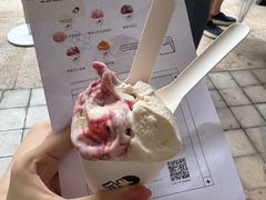-喜茶(上海打浦桥日月光gelato lab+店)