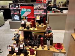-星巴克臻选(上海中环广场2F店)