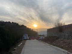 -鬼笑石后山停车场