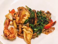 冬蔭炒海鮮-Raan Jay Fai