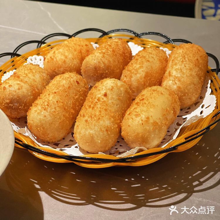 深圳跷脚牛肉领导者｜冯四孃开到国贸商圈啦！