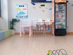 -爱乐游亲子游泳俱乐部