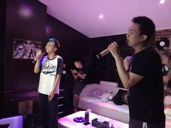 -里堂派对·独栋团建聚会小院轰趴馆(三圣乡店)