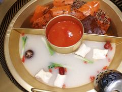 -豪渝火锅(宜昌水悦城店)