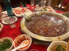 -山城年华老火锅(玉林店)