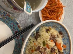 -汗腾格里·风味餐厅(新疆驻京办店)