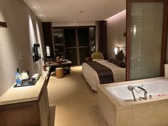 -西双版纳融创皇冠假日度假酒店