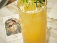 -théATRE 茶聚场(王府中環店)
