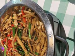 -彭耕记猪油炒小菜(吉联mall店)