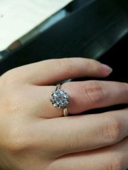 -威德钻石-克拉钻大本营(南京东路店)