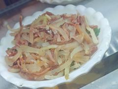 -金杨拉面王小吃面馆·牛三宝面·红烧牛肉粉