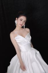 -拉瑞娜LaReine婚纱礼服高级定制