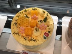 -花花卷卷·鲜食蛋糕(静安久光百货店)