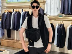 -王府井百货熙地港店