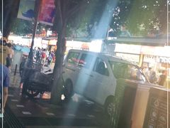 -八一路好吃街(雨田商务大厦店)