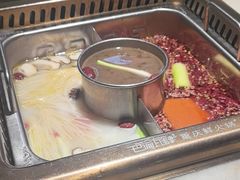 -巴渝瓦肆重庆鲜火锅(宝龙环湖店)
