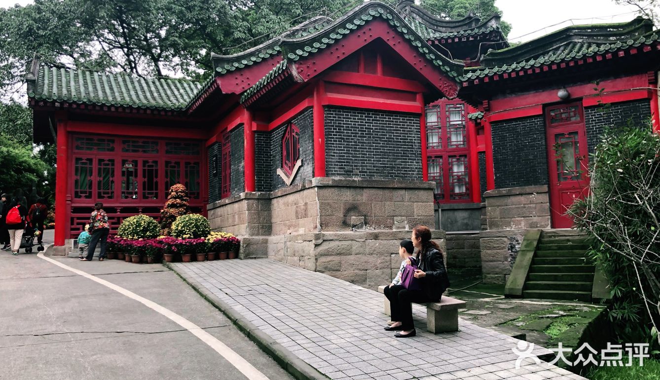 陪儿子上去也不敢拍照，腿软厉害！