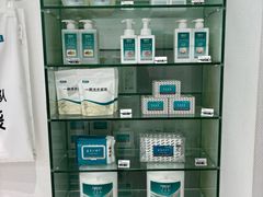 -福奈特洗衣·洗鞋·奢侈品护理(长阳路店)