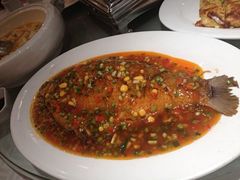 葱烧武昌鱼-亢龙太子酒轩(东湖店)