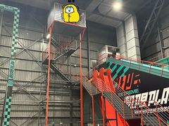 -极限PLAY运动娱乐新世界·团建派对潮玩休闲馆·室内蹦极高空游乐园