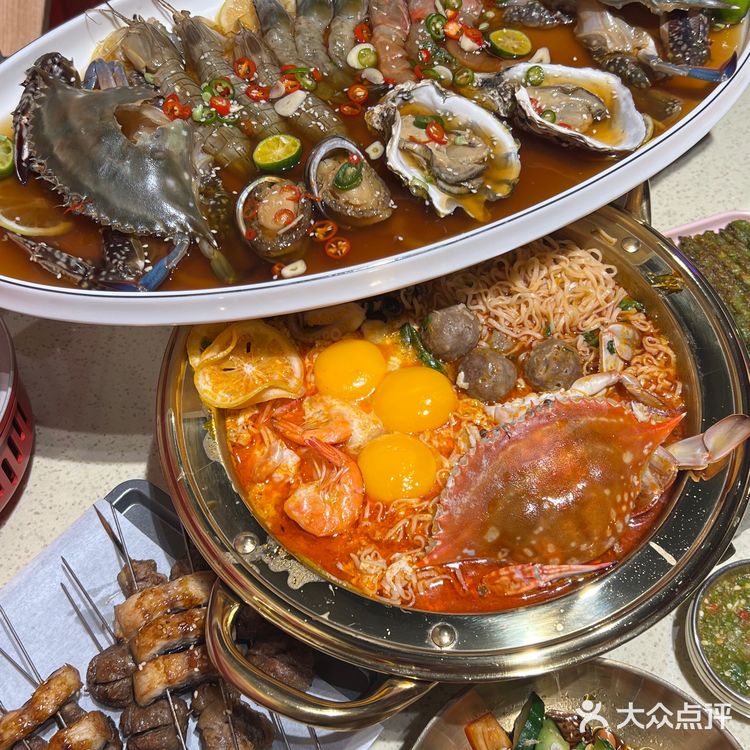 兴隆烧烤一定要冲！新鲜的生腌无法抗拒，基本桌桌必点！