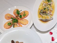 -醉辉皇上海之巅(上海中心大厦店)
