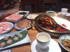-小天鹅火锅·一线江景洪鼎旗舰店(洪崖洞店)