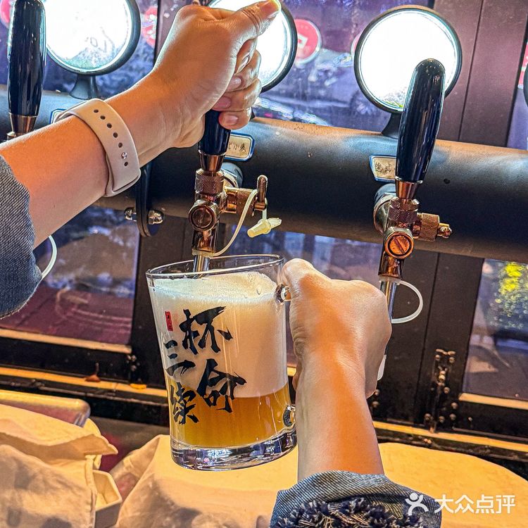 隐藏在一家烤肉店的小酒馆 余姚！吃到了曼谷同款流水虾！