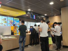 -麦当劳(轻轨曹杨路店)