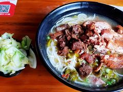 -花溪巷牛肉粉(泉城路店)