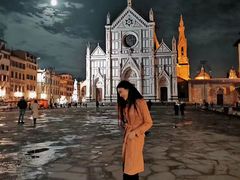 -文艺复兴百货(米兰大教堂广场店)