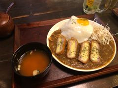 芝士猪排黄米饭-金龙咖喱