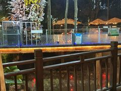-二荆条·蜀鲜汇城市森林火锅
