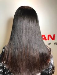 -苑苑发型设计
