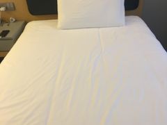 -宜必思·尚品酒店(长沙火车站地铁站店)