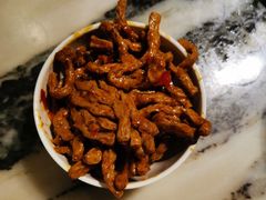 鱼香肉丝面-功德林(南京西路店)