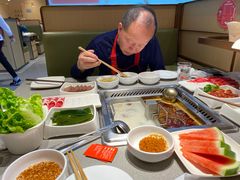 -海底捞火锅(金山百联店)