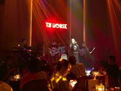 -TZ House音乐现场(来福士中心店)