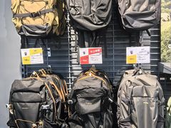 -迪卡侬(民族东店)