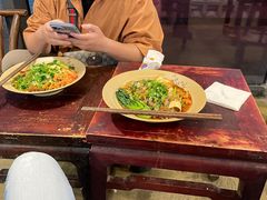 -方铲铲·成都板凳面(滨江银泰店)